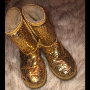 Gold sequin UGG boots!